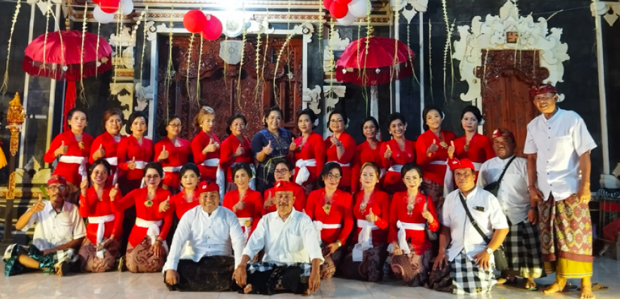 Tampil Perdana Sekeha Gong TP PKK Desa Kukuh Kerambitan di Bulan Kemerdekaan